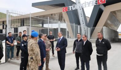 Gürbulak Gümrük Kapısı’nda Bayram Mesaisi