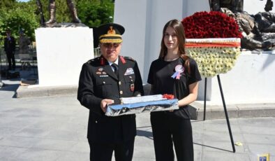 “187’nci Yılında Jandarma” Resim Yarışması’nda Dereceye Giren Gençler  Ödüllerini Aldı