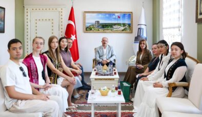 Kazakistanlı Heyet Vali Toraman’ı Ziyaret Etti