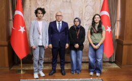 500 Tam Puan Alan 3 Şampiyonu Vali Yılmaz Şimşek Makamında Ağırladı