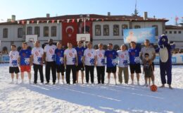 Çankırı’da TuzFest’26 Coşkusu Başladı: Pascal Nouma ve Protokol Tuz Sahada Maç Yaptı!